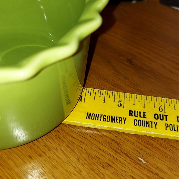 Chantal Scalloped Rim Avocado Green 1 And 1/2 Cup Ramekin Mini Baker Dip Bowl - Picture 8 of 8